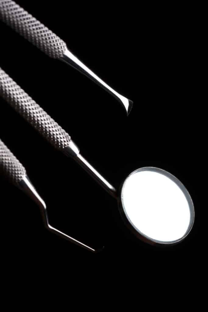 Instrumental dental: espejo y sondas